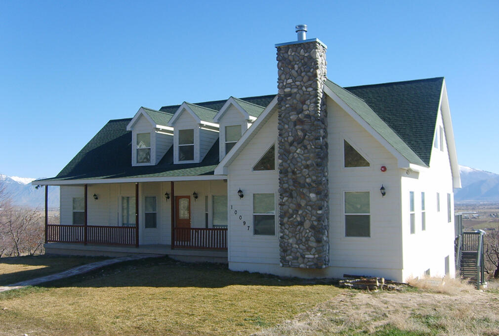 Cape Cod and Farmhouse