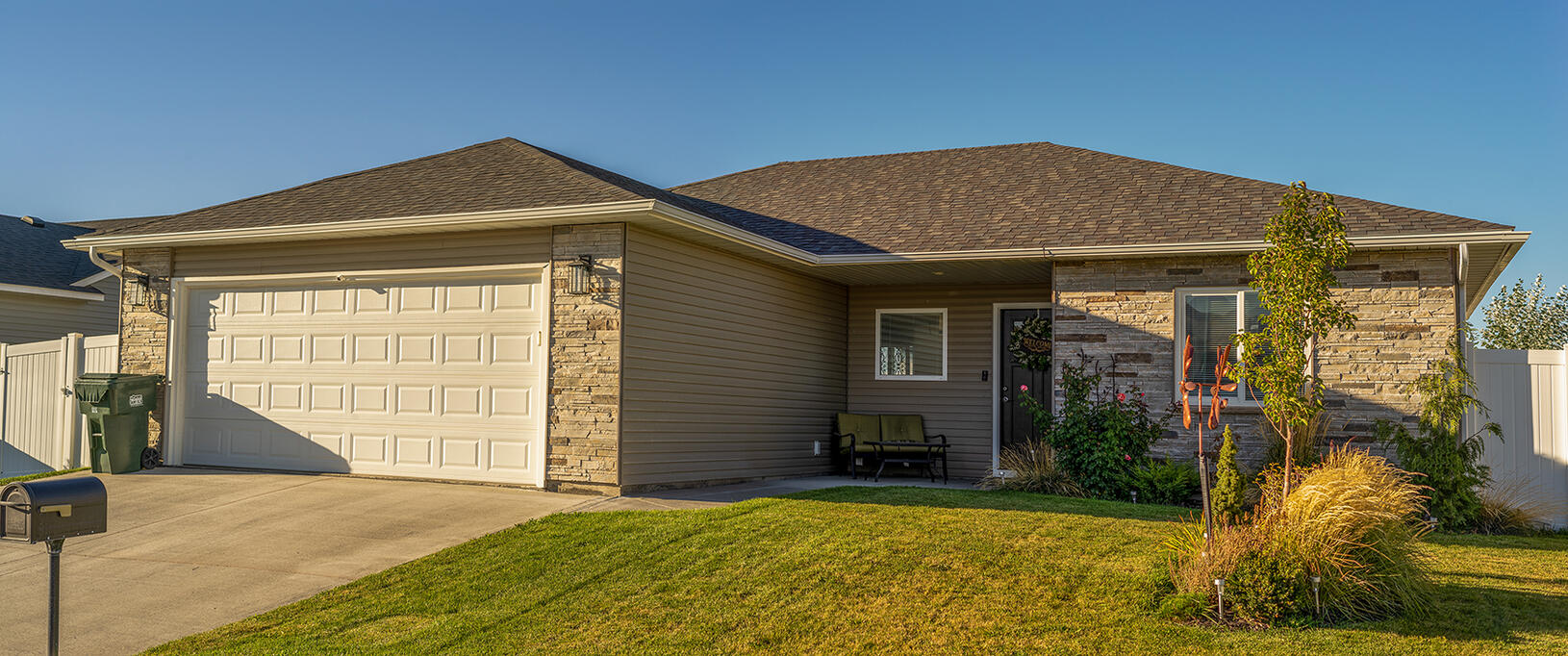 Prairie-Style Starter Home